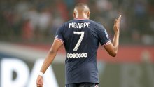 Kylian Mbappe je nakon hitnog sastanka s čelnicima kluba okupio suigrače kako bi im priopćio važne vijesti...