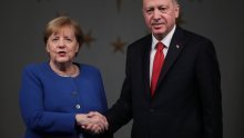 Erdogan i Merkel razgovarali kako izbjeći 'humanitarnu tragediju' u Afganistanu