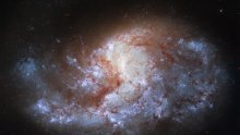 [FOTO] Hubble je snimio veličanstven prizor: Bacite pogled na spiralnu galaksiju do koje zemaljska svjetlost putuje 68 milijuna godina