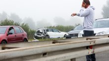 [FOTO] Jedanaest osoba ozlijeđeno u sudaru četiri auta i teretnog vozila na autocesti između Križa i Ivanić Grada; prekinut promet, kolona duga devet kilometara