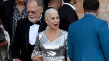 Blještavo izdanje: Helen Mirren i sa 76 godina prkosi uvriježenim modnim pravilima