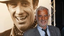 Premda su mnogi tvrdili da 's takvim izgledom nikad neće uspjeti', Jean-Paul Belmondo je postao jedan od onih glumaca koji se zauvijek pamte