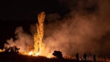 Požar na Krbavskom polju još nije lokaliziran