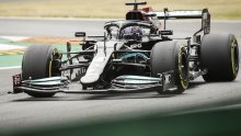 Lewis Hamilton najbrži na prvom treningu; vodeći u ukupnom poretku Max Verstappen ugurao se između dva Mercedesa