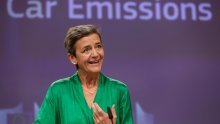 [VIDEO/FOTO] Margrethe Vestager plela u Europskom parlamentu dok je njena šefica podnosila izvješće