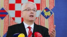 Josipović: Napada me Karamarkova špijunska bojna