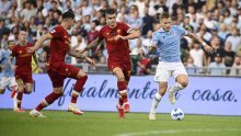 [FOTO] Jose Mourinho izgubio veliki gradski derbi, Lazio je u golijadi na Olimpicu bio bolji od Rome; Napoli i dalje neporažen...