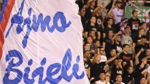 Hajduk kažnjen zbog vrijeđanja Nenada Bjelice i uporabe pirotehnike. Zatvara se dio tribina, Torcida neće biti sretna...