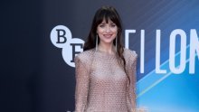 Dakota Johnson nastavlja nizati sjajne stajlinge: Guccijeva haljina s upečatljivim detaljima jedna je od boljih koje smo vidjeli u posljednje vrijeme