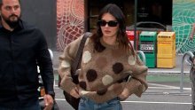 Kendall Jenner ima ludo dobar jesenski look, a traperice koje nosi posve su izgurale popularne skinny modele