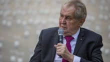 Odbor češkog Senata: Zeman ne može obavljati svoju dužnost