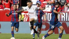 Sevilla slavila u ludoj golijadi s Levanteom; Ivan Rakitić pobjedu svoje momčadi pratio je s klupe za rezerve