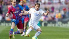 [FOTO] Luka Modrić u 400. utakmici za Real Madrid slavio u El Clasicu; 'kraljevi' su bez većih problema pokorili Nou Camp