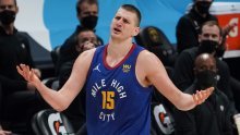 Jokić je kukavički s leđa udario protivnika i svi su očekivali da će ga NBA drastično kazniti, a konačna presuda iznenadila je sve