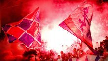 Pirotehnika na tribinama, manje novca u blagajnama. Kazne za Hajduk i Dinamo, 'čestitka' je stigla i Lokomotivi