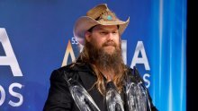 Tko je taj Chris Stapleton da baš svi žele duet s njim? Upoznajte dugokosog i bradatog kantautora, sina rudara s Apalačkog gorja, kojeg obožavaju i kritika i struka