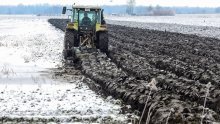 Obradivo zemljište u Hrvatskoj najjeftinije u EU, Nizozemska 20 puta skuplja