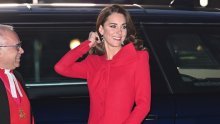 Griješi li ona ikad: Kate Middleton ukrala pozornost u crvenom od glave do pete