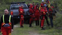 [VIDEO] I dalje se traga za djevojčicom nestalom u nabujaloj Dragonji, u velikoj potrazi deseci policajaca, HGSS i ronioci