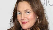 Svi bruje o trepavicama Drew Barrymore: Omiljena glumica hrabro je isprobala neobičan beauty trend koji nije za svakoga