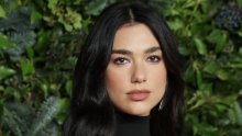 Zbogom dugim uvojcima: Dua Lipa odvažila se na hrabri rez i otkrila potpuno novi imidž