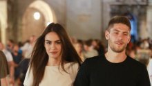 Andrej Kramarić javio se s obiteljskog putovanja i pokazao svoju lijepu obitelj: Prvi put vidimo sina Viktora