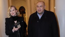 Uvijek na granici poslovne elegancije i glamura: Jadranka Sloković pažnju je privukla još jednim pomno osmišljenim stajlingom