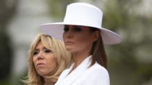 Šešir ispod kojeg se Melania Trump krila nakon Trumpove izvanbračne afere odlazi na aukciju; poznata je i početna cijena