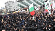 Bugari se zbog mjera na prosvjedu sukobili s policijom