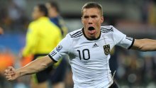 Podolski pred vratima Arsenala