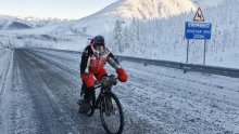 Nemaju kanalizaciju ni mobitele, auti im rade cijelu noć, a djeca idu u školu i na -50: Smrznut ćete se kad vidite kako se živi u najhladnijem mjestu na svijetu