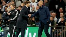 Zinedine Zidane već bi sjedio na trenerskoj klupi, ali Uefa se 'uplela' pa je njegov povratak malo prolongiran?