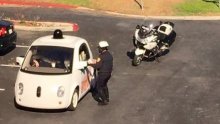 Zašto je policija zaustavila Googleov samovozni auto?