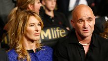 Sin Steffi Graf i Andrea Agassija na radost svojih obožavateljica odlučio se na promjenu imidža