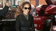 Kako joj to uspijeva: Jennifer Lopez samo niže genijalne stajlinge jedan za drugim