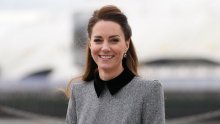 Ovaj detalj na haljini Kate Middleton nikada nije bio poželjniji, a evo kako ga možete kopirati