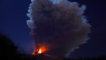 [FOTO/VIDEO] Etna kratko erumpirala, katanijska zračna luka otvorena