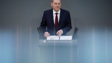 Scholz: Spremni smo obraniti posljednji četvorni metar svake članice NATO-a