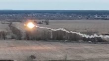 [VIDEO] Ukrajinci objavili snimku rušenja ruskog borbenog helikoptera: Započeli smo protunapad kod Harkiva!