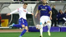 Pogledajte najbolju priliku Hajduka u prvom dijelu kada je Melnjak mogao šokirati 'Modre'; Livaković je sjajnom reakcijom spasio Dinamo