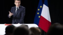 Macron razgovarao i s Putinom i sa Zelenskim te zaključio: Nema naznaka da će doći do prekida vatre