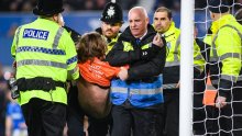 Everton srušio Newcastle, a utakmicu obilježio incident na početku drugog dijela: Izdali ste nas, uništavate budućnost naše djece