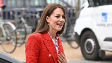 Zarin sako iz ormara Kate Middleton ponovno se nalazi u prodaji