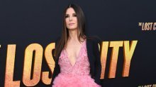 Poput moderne princeze: Sandra Bullock ostavila je sve bez daha raskošnom haljinom