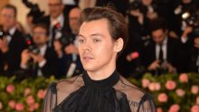 Pomiče modne granice: Ovako je Harry Styles isfurao balerinke i uspio oduševiti vojsku fanova