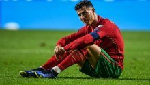 Cristiano Ronaldo potpuno je izgubio živce, jedno ga je pitanje 'izbilo': Ja sam taj koji odlučuje, ja sam glavni!