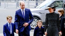 George i Charlotte nisu bili pretjerano raspoloženi, no Kate Middleton ipak nije mogla sakriti ponos