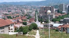 Alarmantan tempo iseljavanja: Do kraja godine trećina stanovništva nastojat će napustiti Kosovo