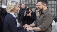 Von der Leyen sa Zelenskim u Kijevu: Rusija će ekonomski, financijski i tehnološki potonuti, Ukrajina maršira prema europskoj budućnosti