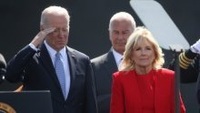 Procurili dobro čuvani detalji: Jill Biden izbacila je svećenika iz bolničke sobe Joea Bidena, dok mu je davao posljednju pomast